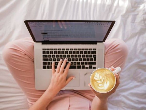 Comment réussir ses études à distance : organisation, motivation, outils ?